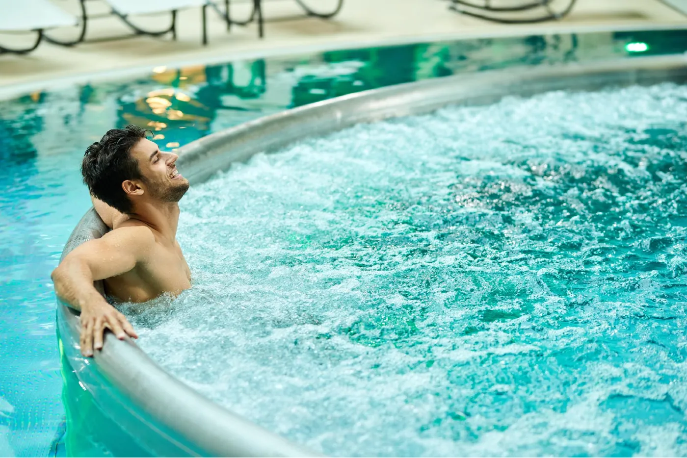 Jacuzzi at Skyora Spa